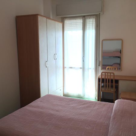 Hotel Bacco Римини Экстерьер фото